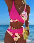 Bikini med kontrastfarvet blomstermønster – delt design