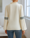 Mirabel - Blondebluse med V-hals
