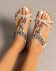 Hovira - Behagelige flade bohemesandaler i Ibiza chic-stil