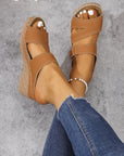 Serilda - Elegant sandal med hæl og justerbar rem