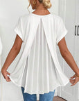 Estella - Ensfarvet T-shirt med korte ærmer og patchwork