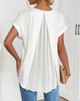 Estella - Ensfarvet T-shirt med korte ærmer og patchwork