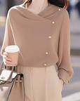 Isavellora - Elegant draperet sweater med guldknapper