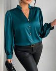 Thaliravelle - Elegant bluse med pufærmer og V-hals