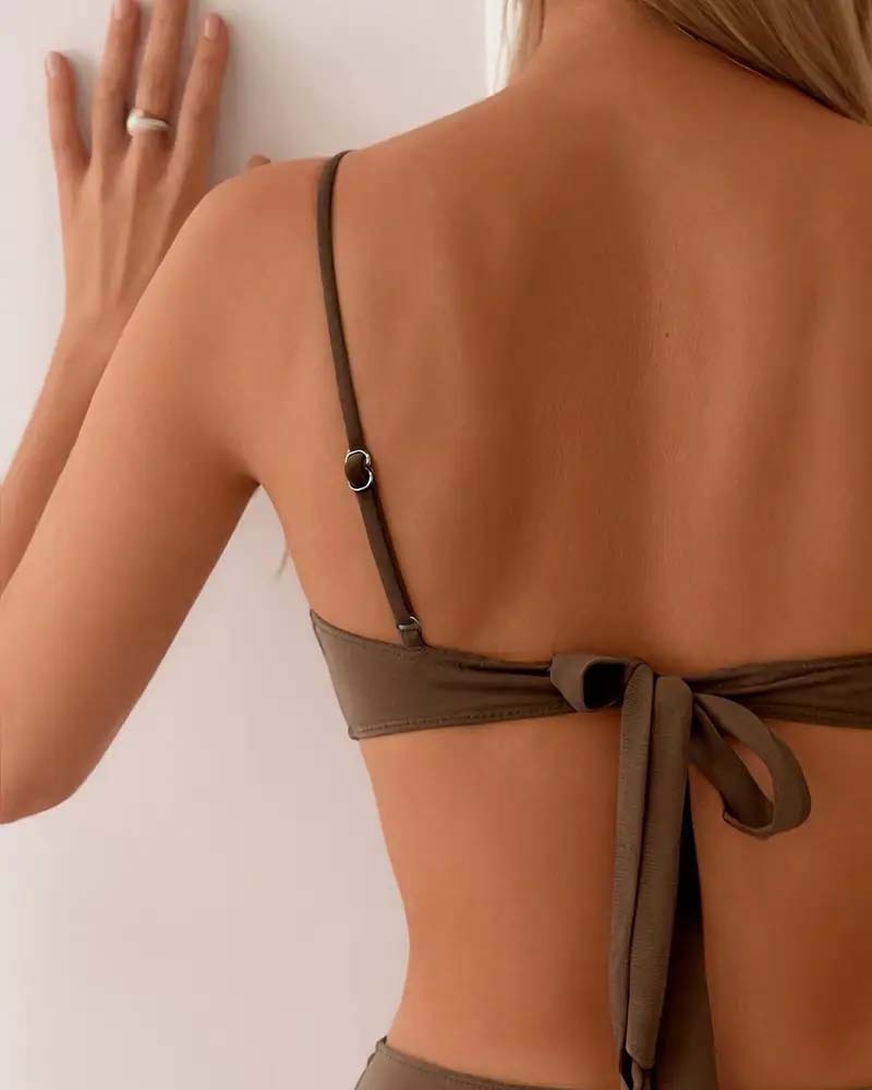 Laluna® | Sexet og trendy todelt bikini – forførende og stilfuld på stranden