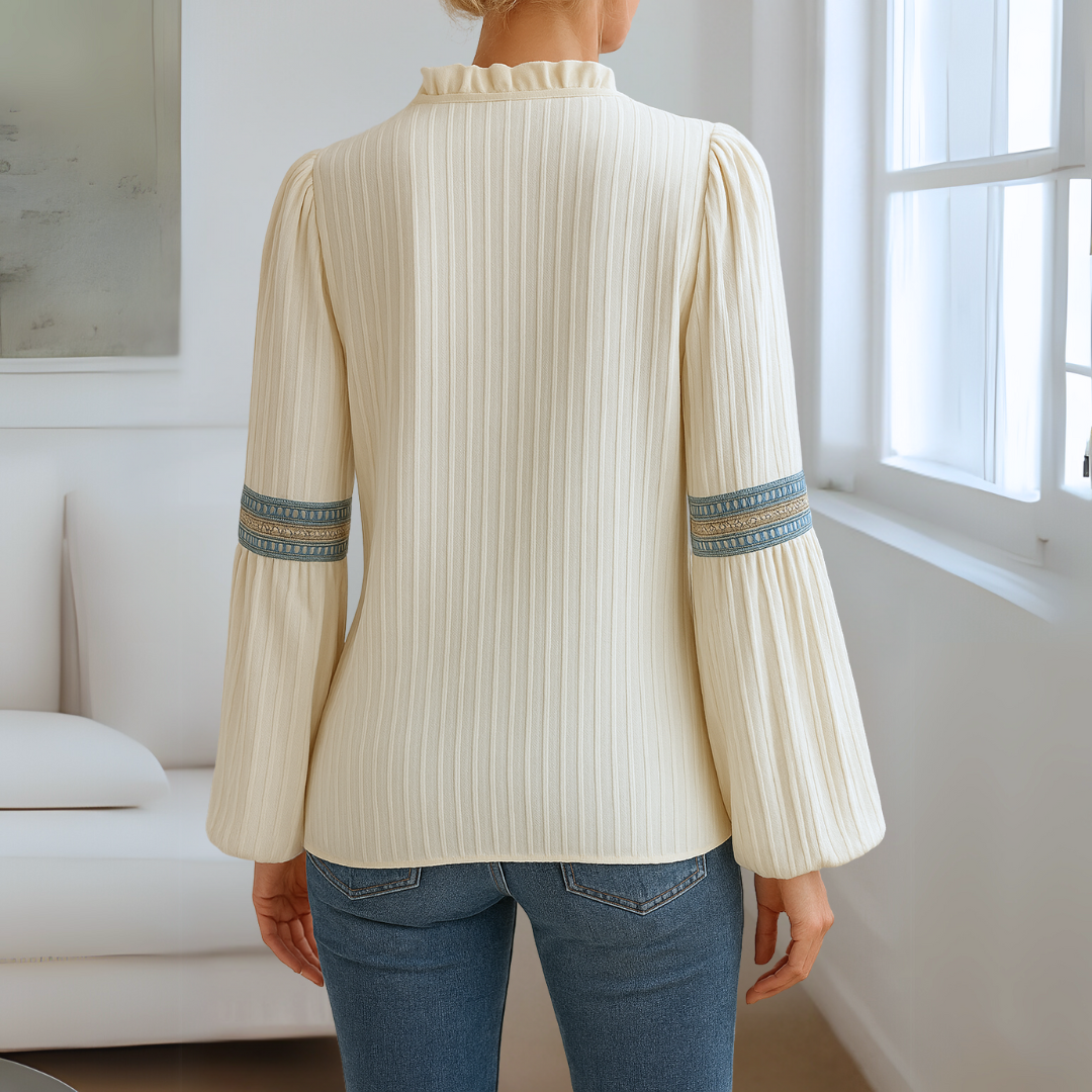 Mirabel - Blondebluse med V-hals