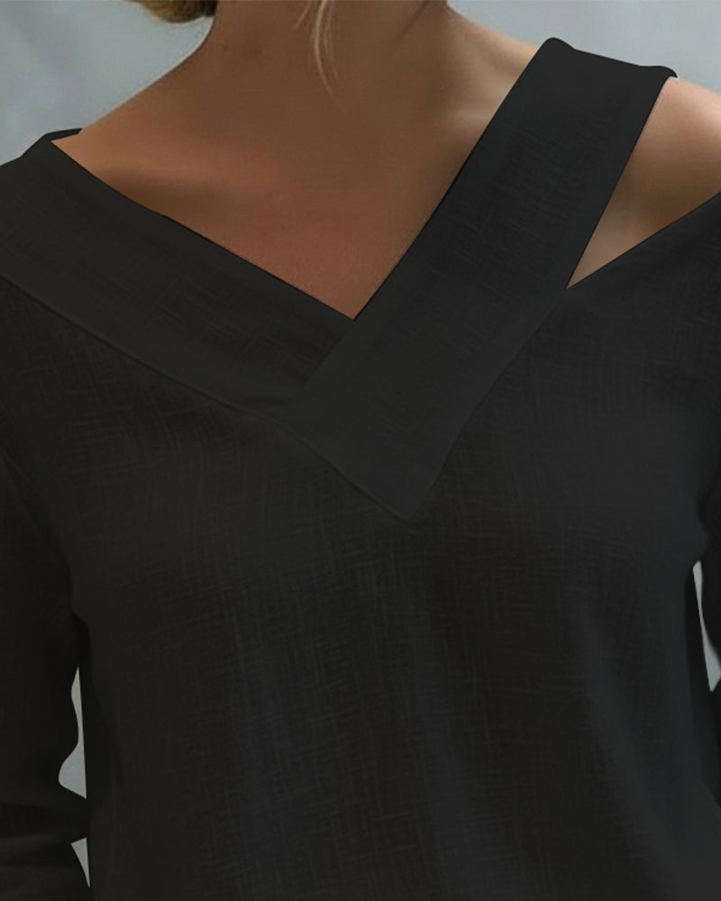 Melyra - Elegant top med asymmetrisk V-hals