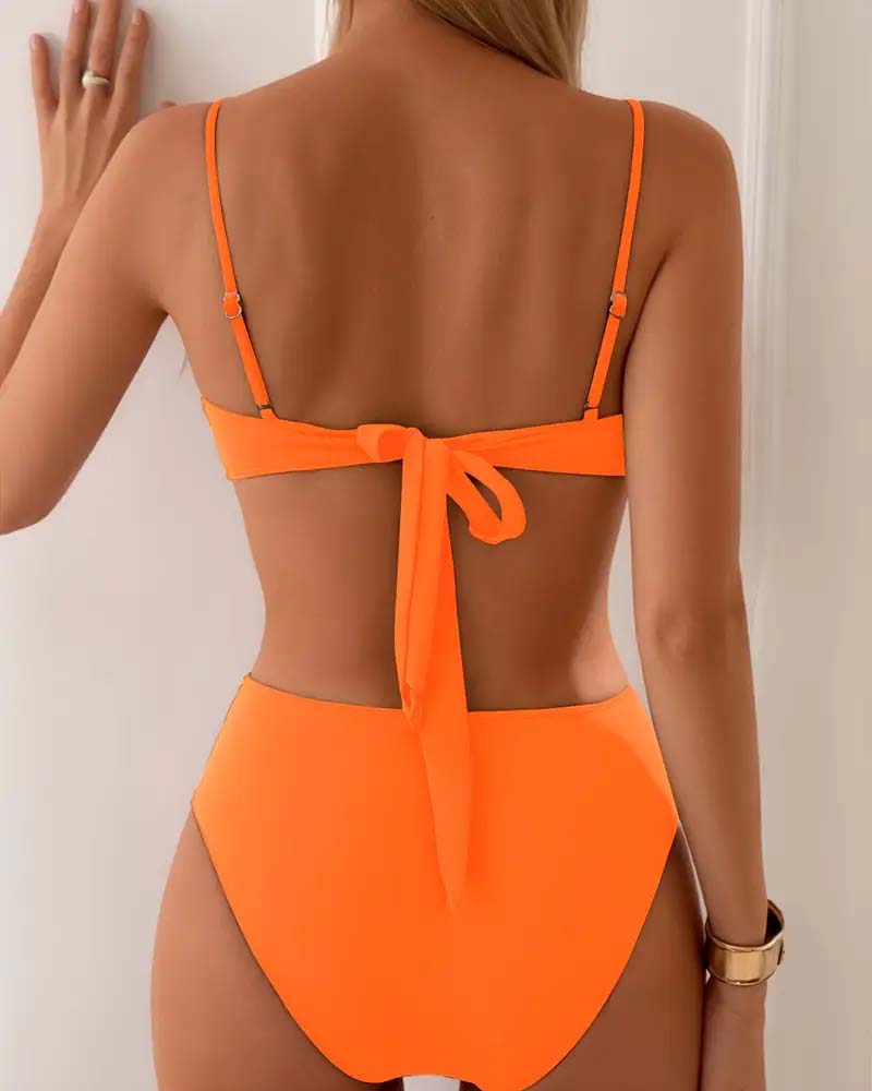 Laluna® | Sexet og trendy todelt bikini – forførende og stilfuld på stranden