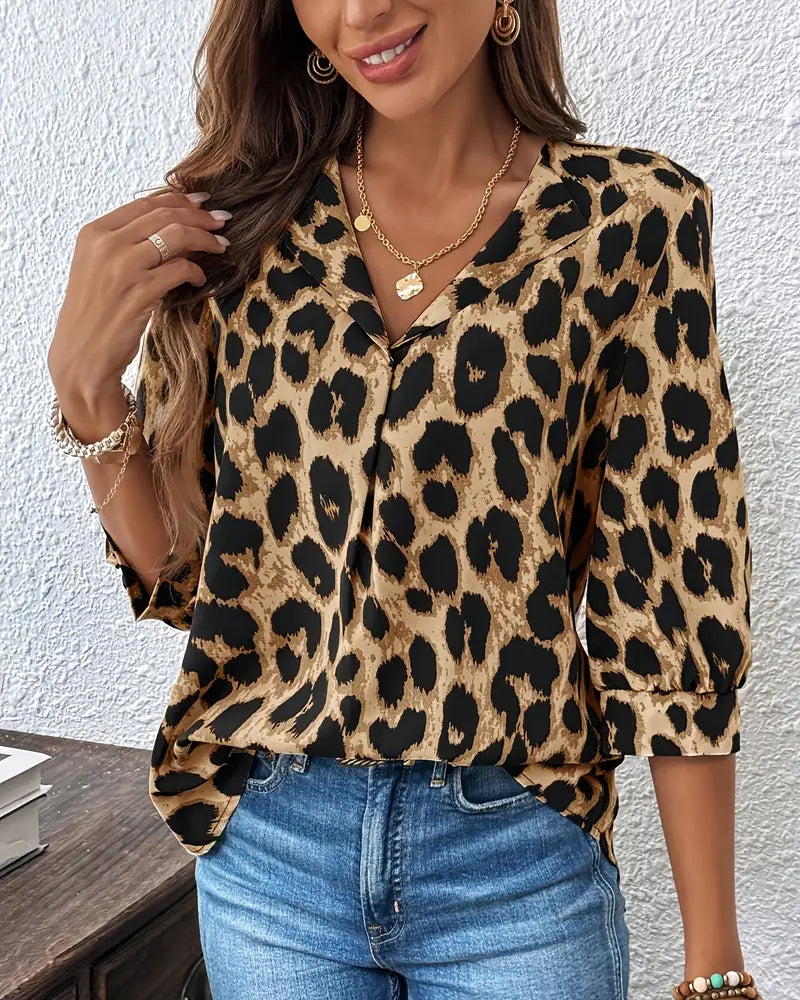 Astoria - Bluse med halvlange ærmer i stort leopardprint