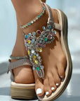Prynessa - Flade boheme-sandaler med flerfarvede similisten og elegante remme