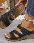 Serilda - Elegant sandal med hæl og justerbar rem
