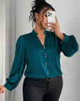Thaliravelle - Elegant bluse med pufærmer og V-hals