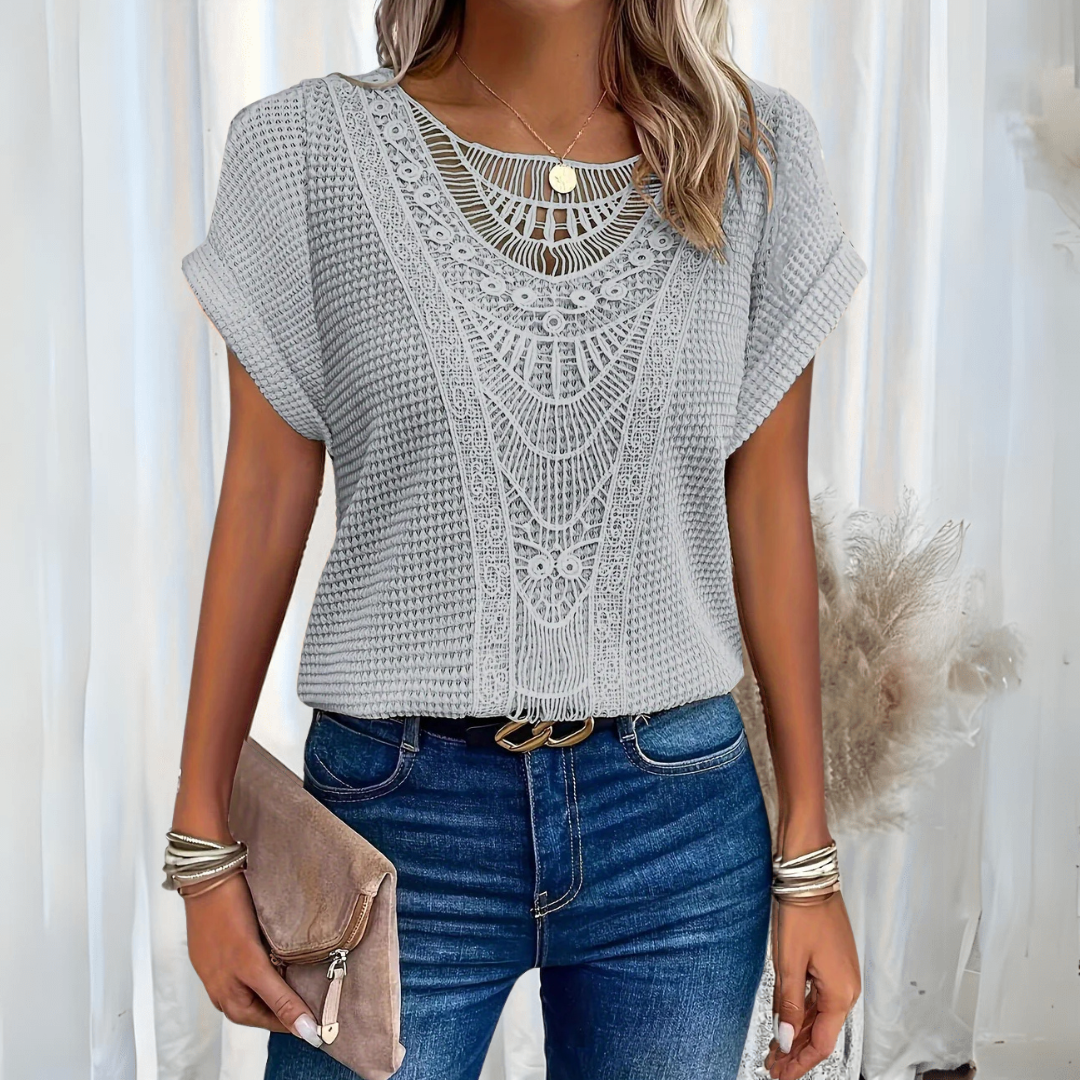 Aina - Elegant bluse i Ibiza-stil