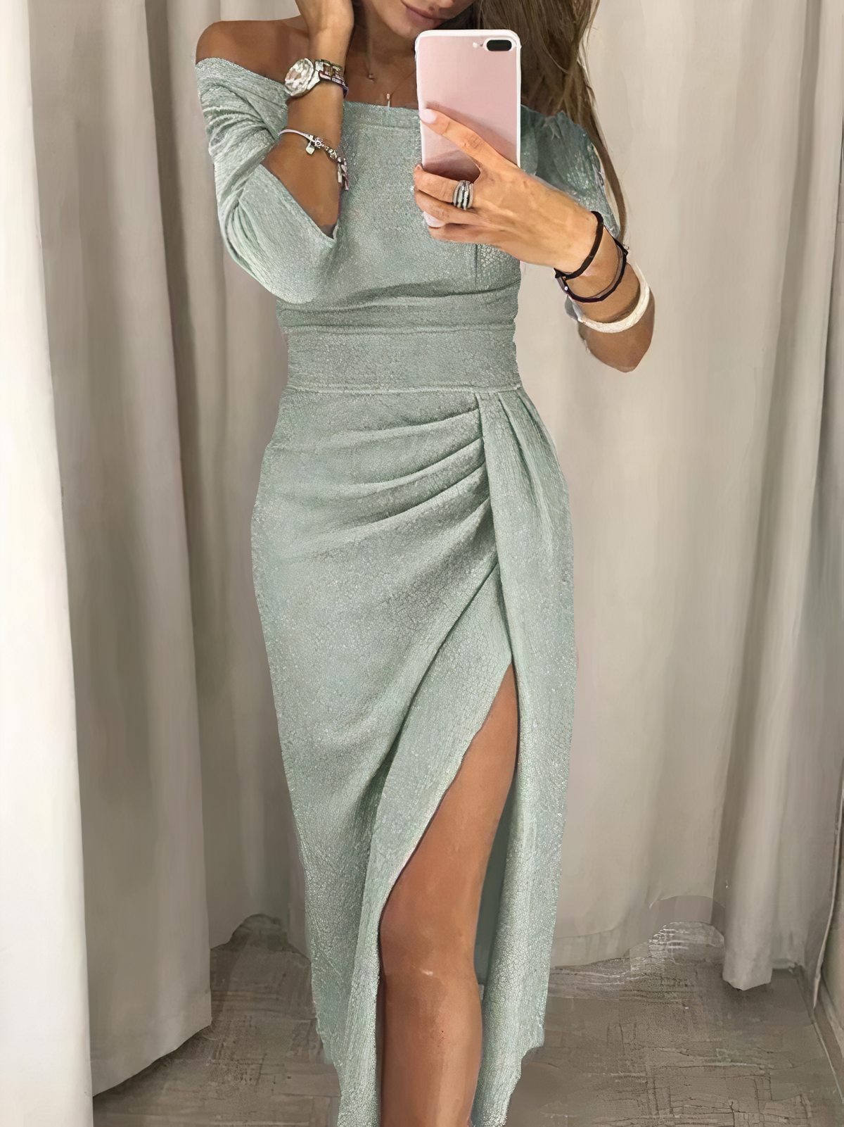 Jane - Off-shoulder glimmerkjole