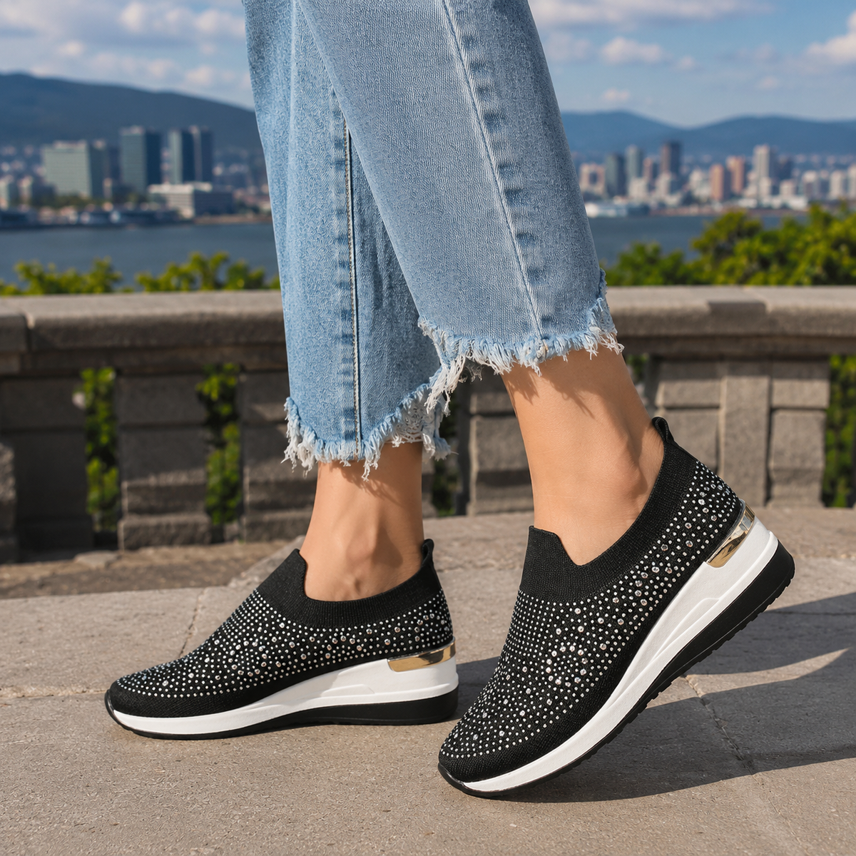 Azelisse - Slip-on sko til damer med similisten og plateausål