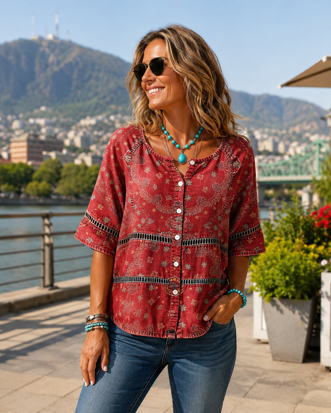 Liorissa - Vintagebluse til kvinder med etnisk print og knapper