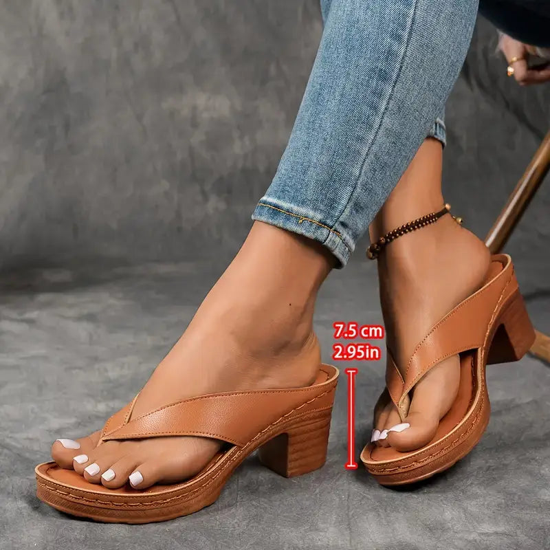 Fynavelle - Sandaler til kvinder med komfortabel hæl og elegant ergonomisk sål