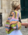 Claudia- Stribet sweater i smukke farver