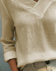 Melyra - Elegant top med asymmetrisk V-hals