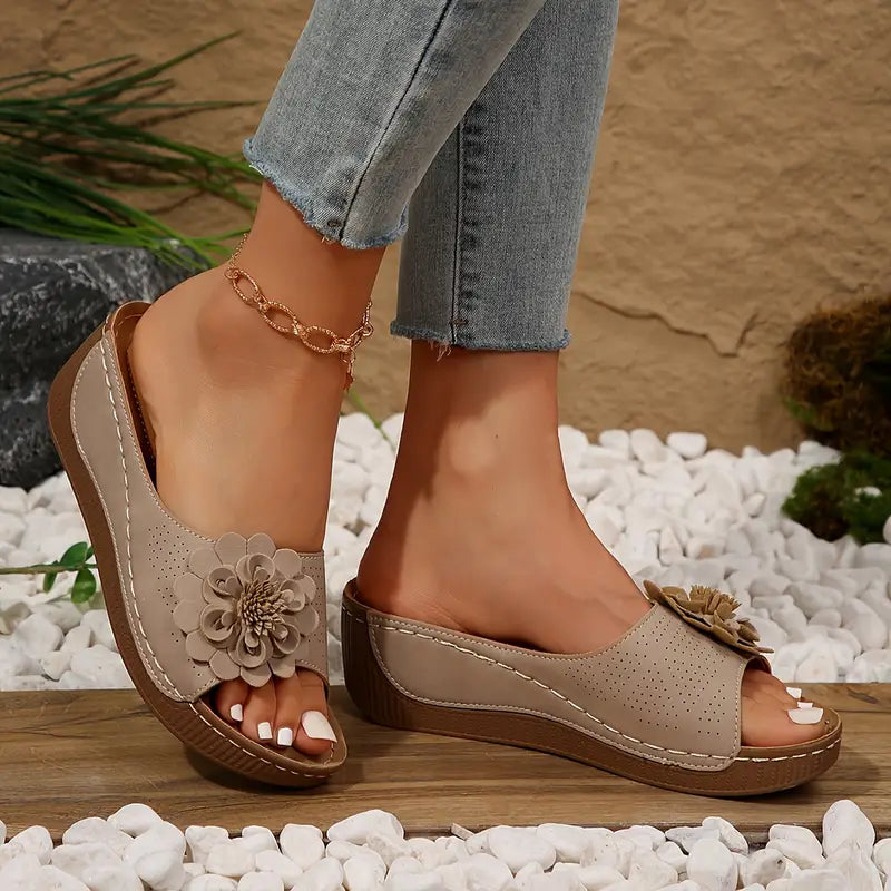 Nirelle - Sandaler med blomster til damer