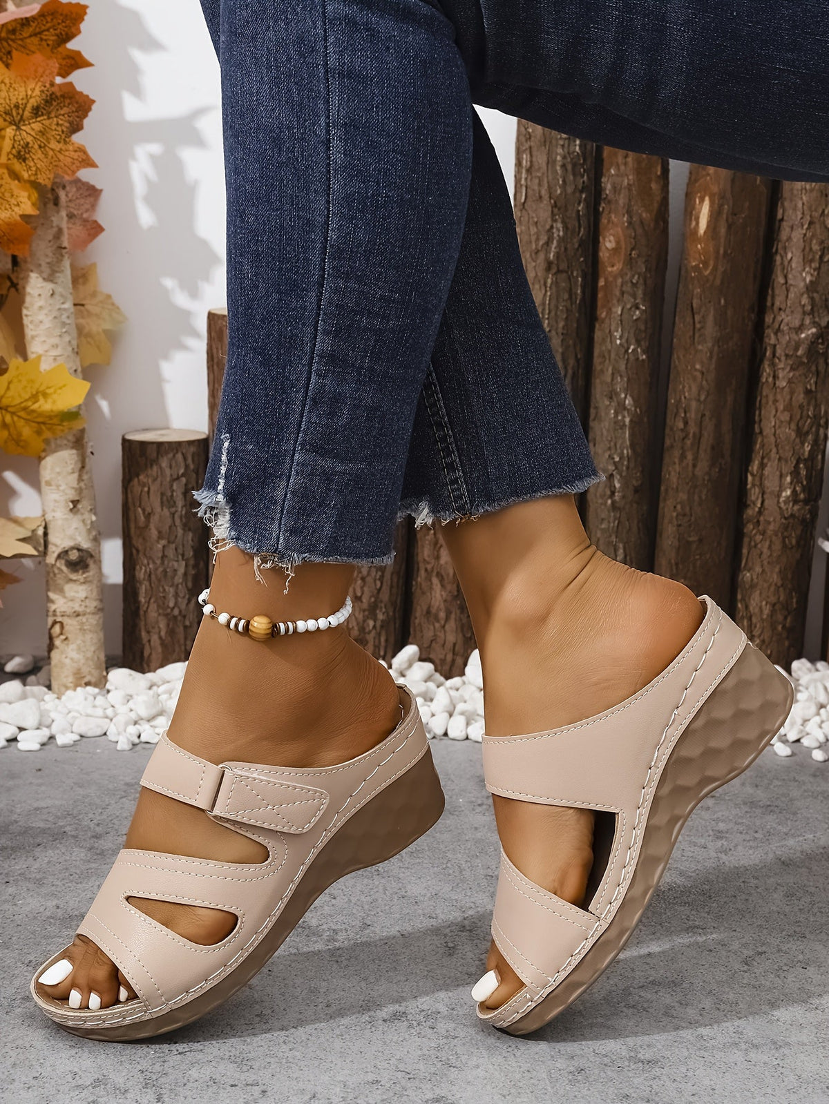 Serilda - Elegant sandal med hæl og justerbar rem