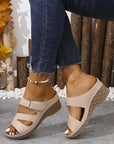 Serilda - Elegant sandal med hæl og justerbar rem