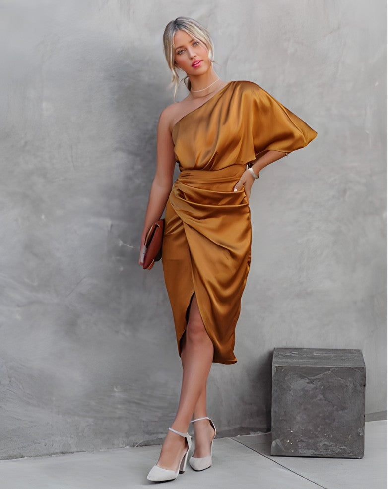 Estelle️ - One shoulder-kjole i satin