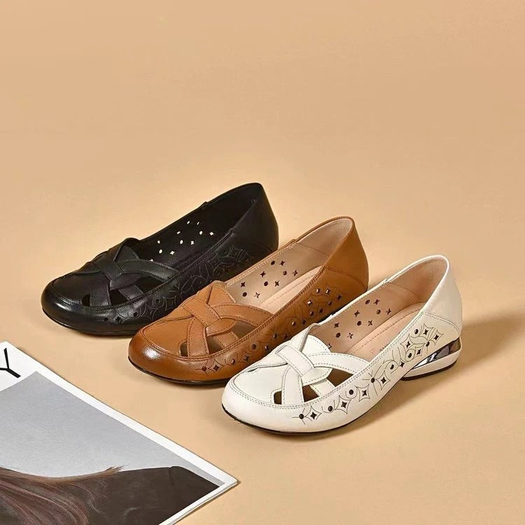 Kavrine - Flade sko til kvinder i udskåret læder, elegant slip-on