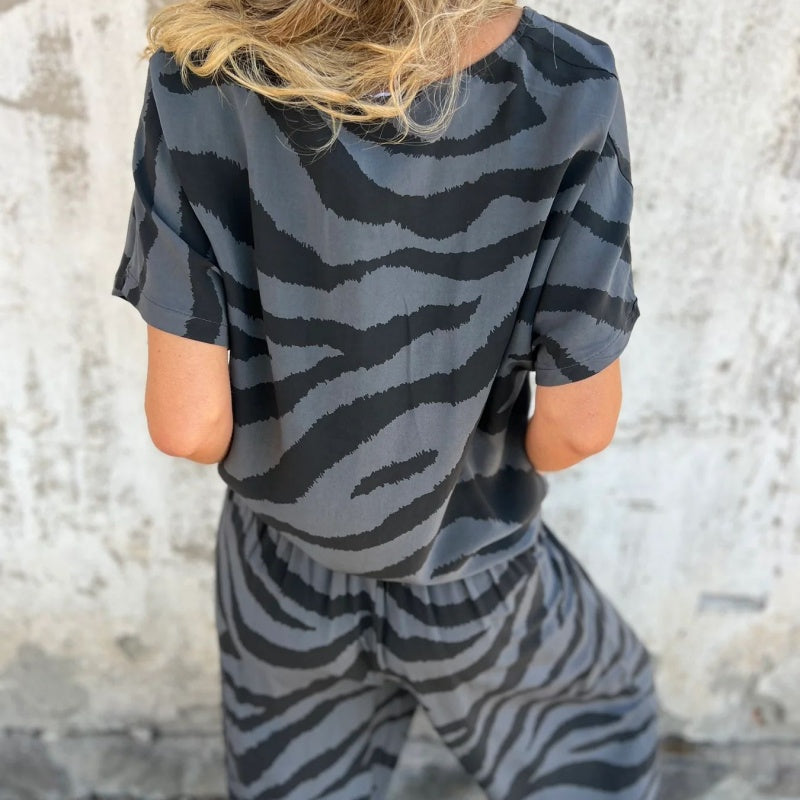 Alina - Todelt sæt med zebraprint til kvinder