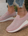 Azelisse - Slip-on sko til damer med similisten og plateausål