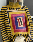 Noelle - Regnbuefarvet rullekravesweater til damer