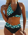 Elnora krydsbikini – raffinerede krydsdetaljer til et elegant strandlook